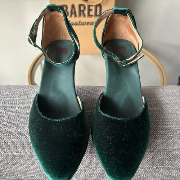 Velvet Emerald Green Heels - size US 7.5 - Picture 2 of 14